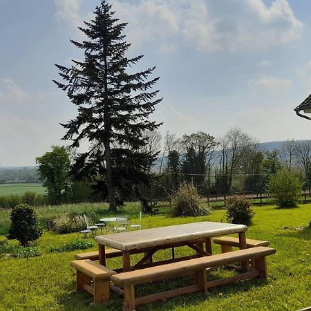 Gite Cottage Chaleureux En Pleine Campagne Vue Sur Les Monts Et Forets Et Le Chateau De Carrouges Dış mekan fotoğraf